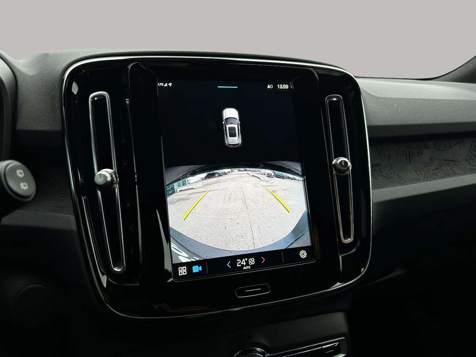 Volvo XC40 P6 ReCharge Core 5d