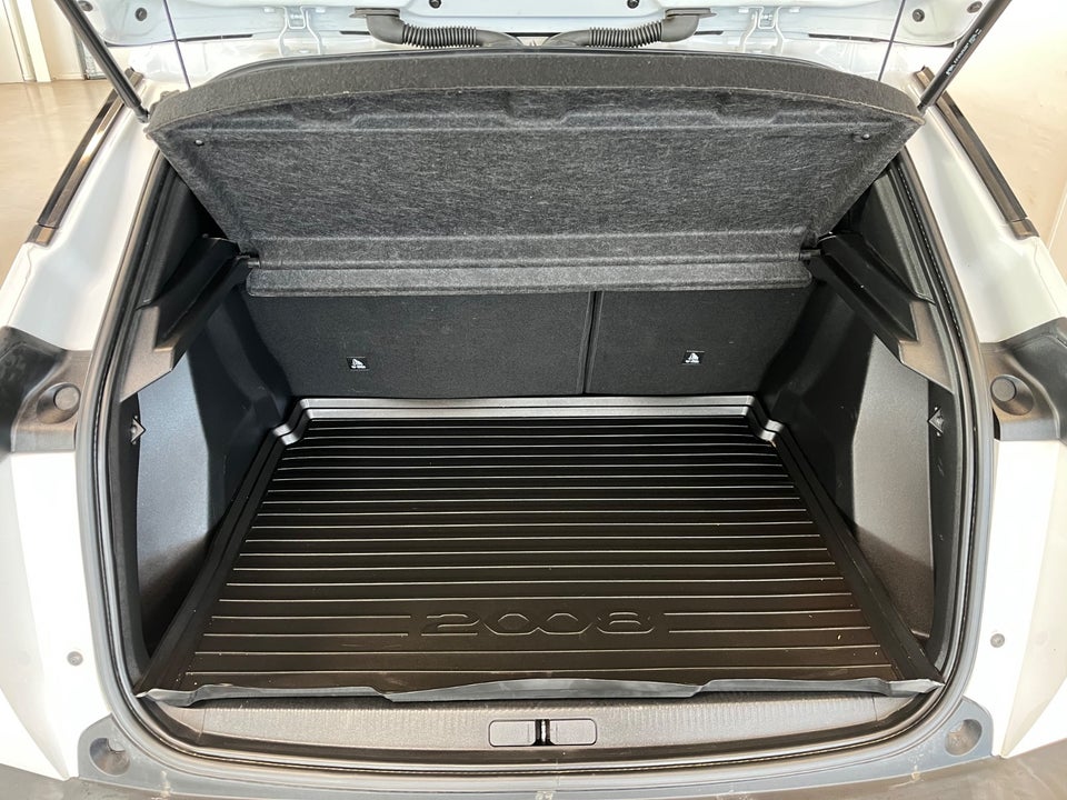 Peugeot 2008 1,2 PureTech 130 Allure Grand 5d