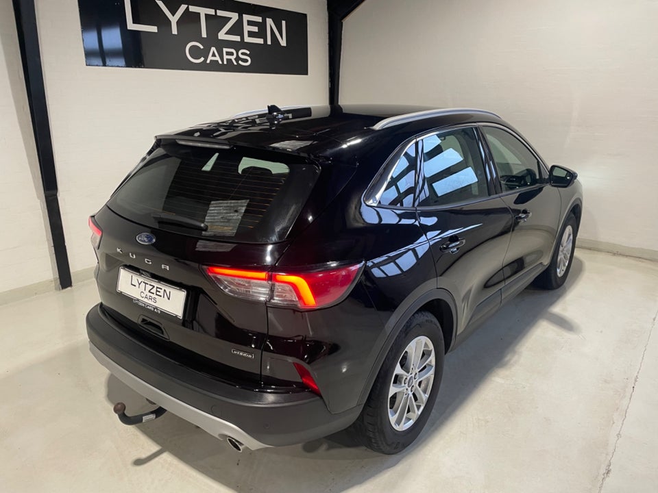 Ford Kuga 2,5 PHEV Titanium CVT 5d