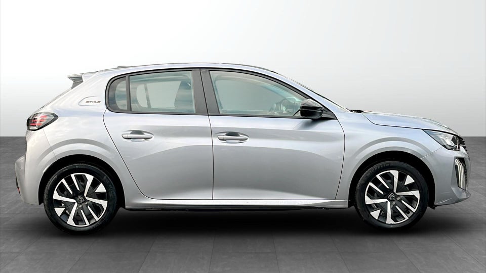 Peugeot e-208 50 Style 5d