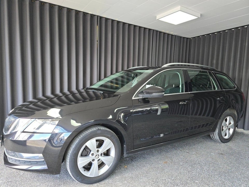 Skoda Octavia 2,0 TDi 150 Style Combi DSG 5d