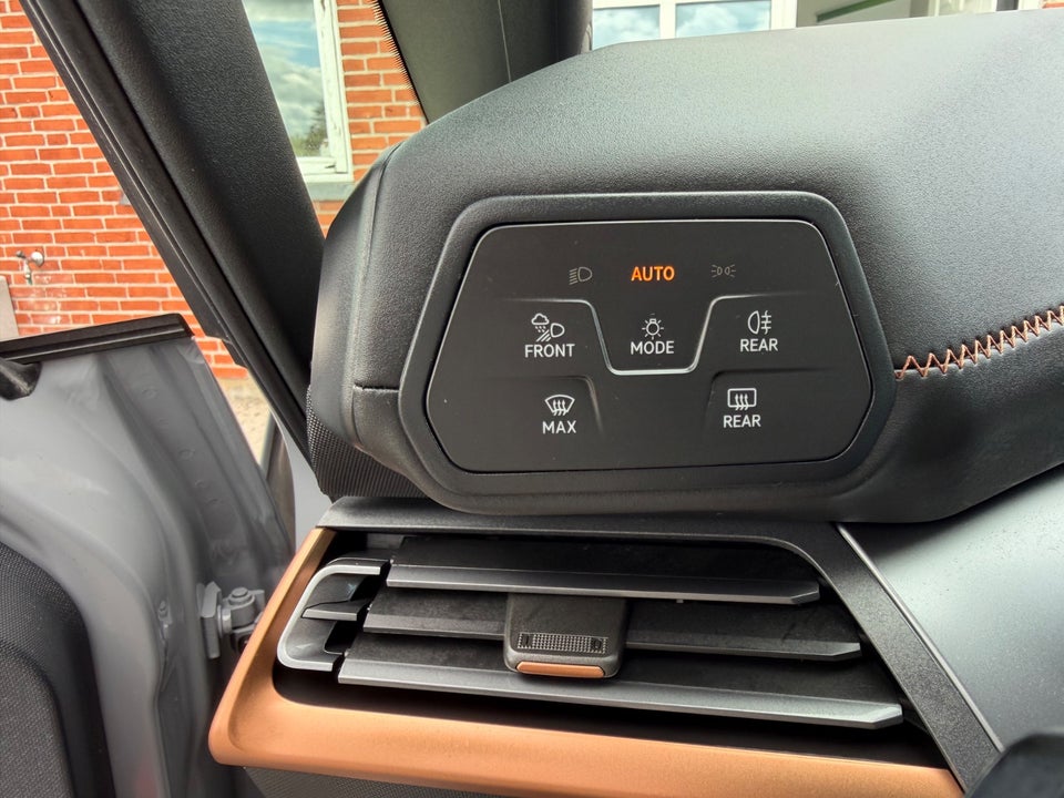 Cupra Born 58  5d