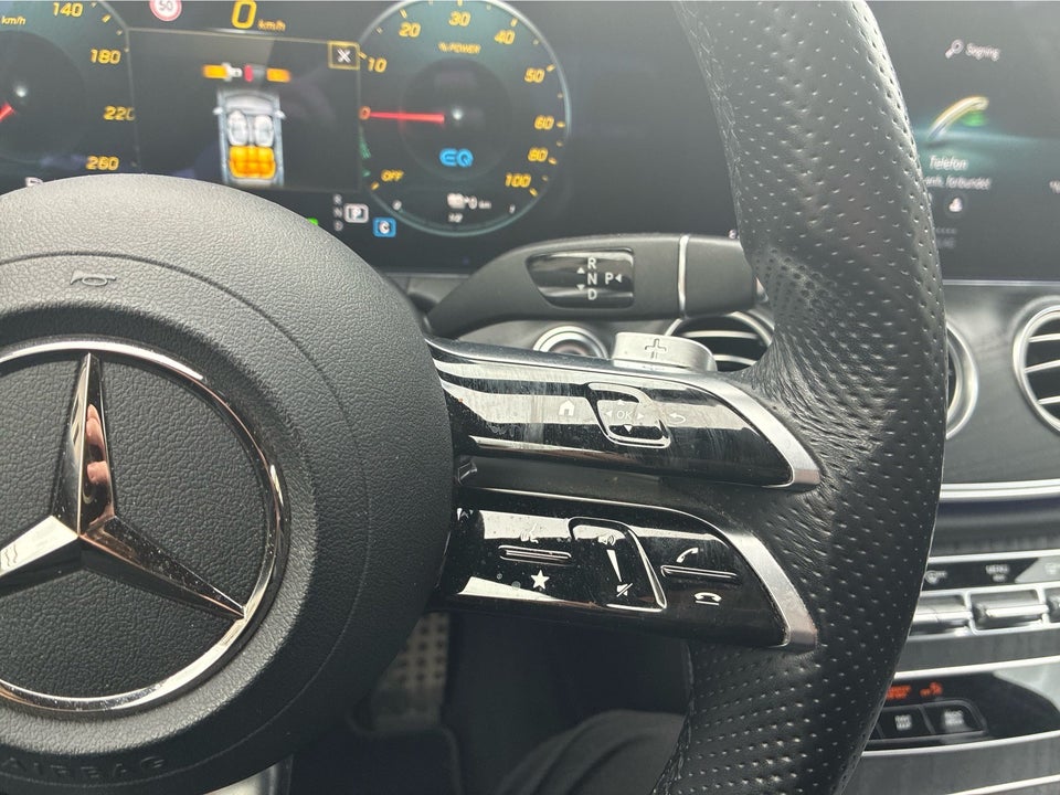 Mercedes E300 de 2,0 AMG Line aut. 4Matic 4d