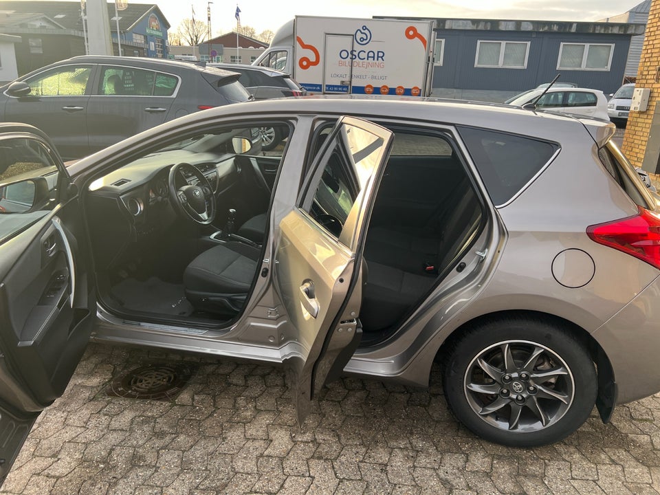 Toyota Auris 1,3 VVT-i T2+ Comfort 5d