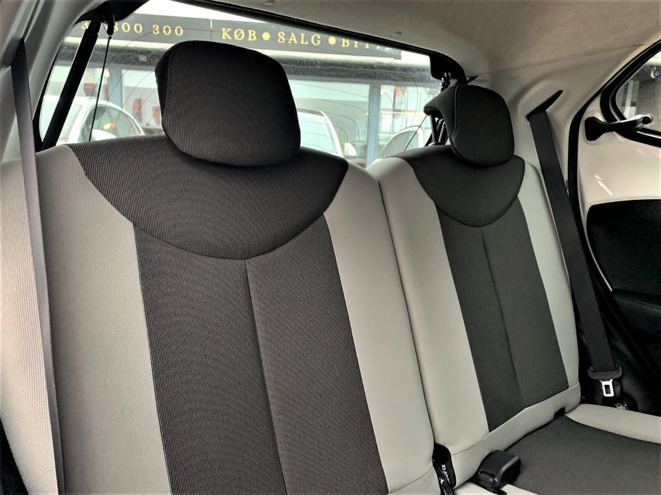 Toyota Aygo 1,0 VVT-i x-touch 5d