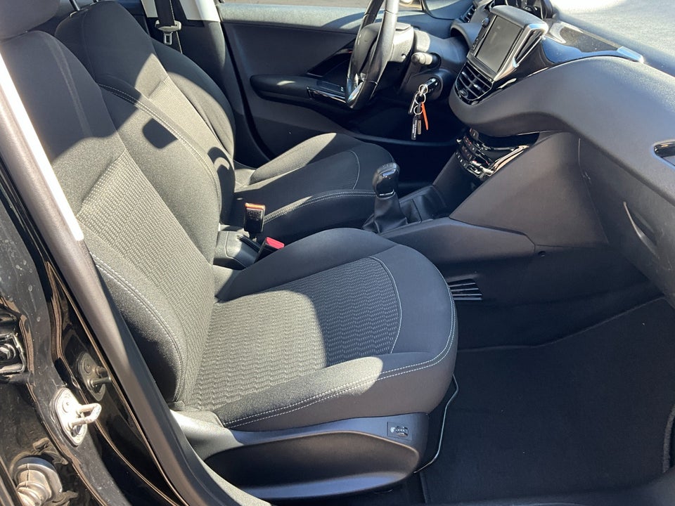 Peugeot 208 1,2 VTi 82 Active 5d