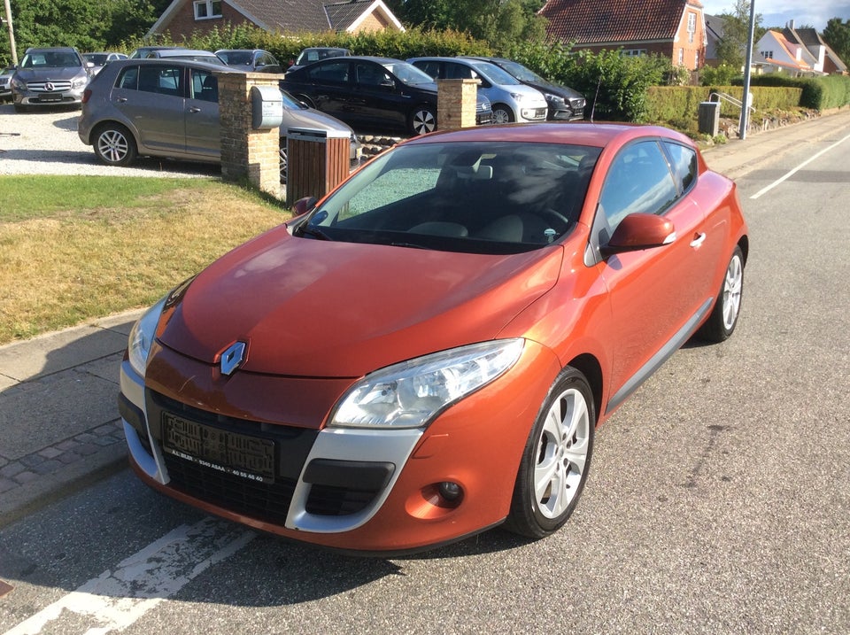 Renault Megane III 1,9 dCi 130 Expression Coupé 3d