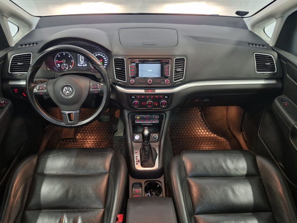 VW Sharan 2,0 TDi 140 Highline DSG BMT 7prs 5d