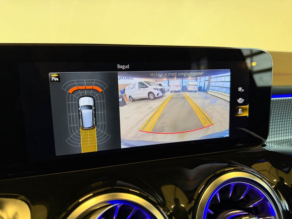 Mercedes EQB250 AMG Line 5d