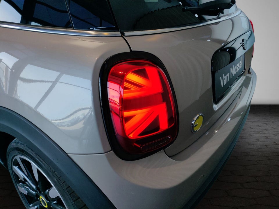 MINI Cooper SE Yours Trim 3d
