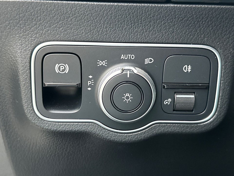 Mercedes EQA250+ Progressive 5d