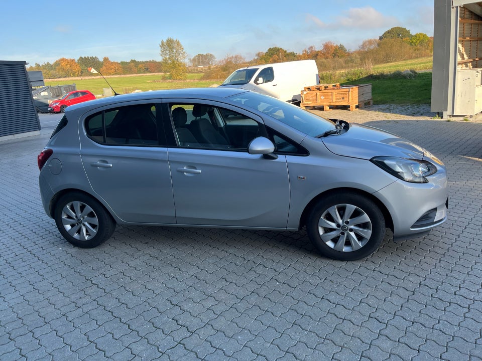 Opel Corsa 1,4 16V Enjoy 5d