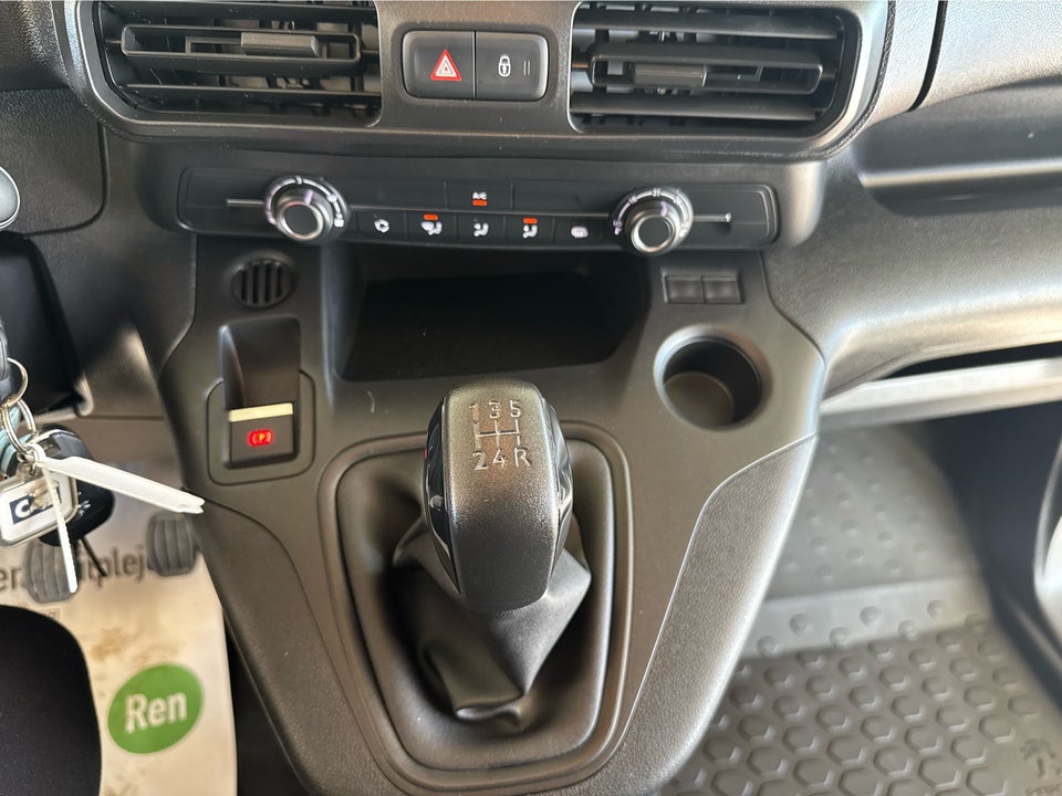 Peugeot Partner 1,5 BlueHDi 100 L1V1 Plus Van