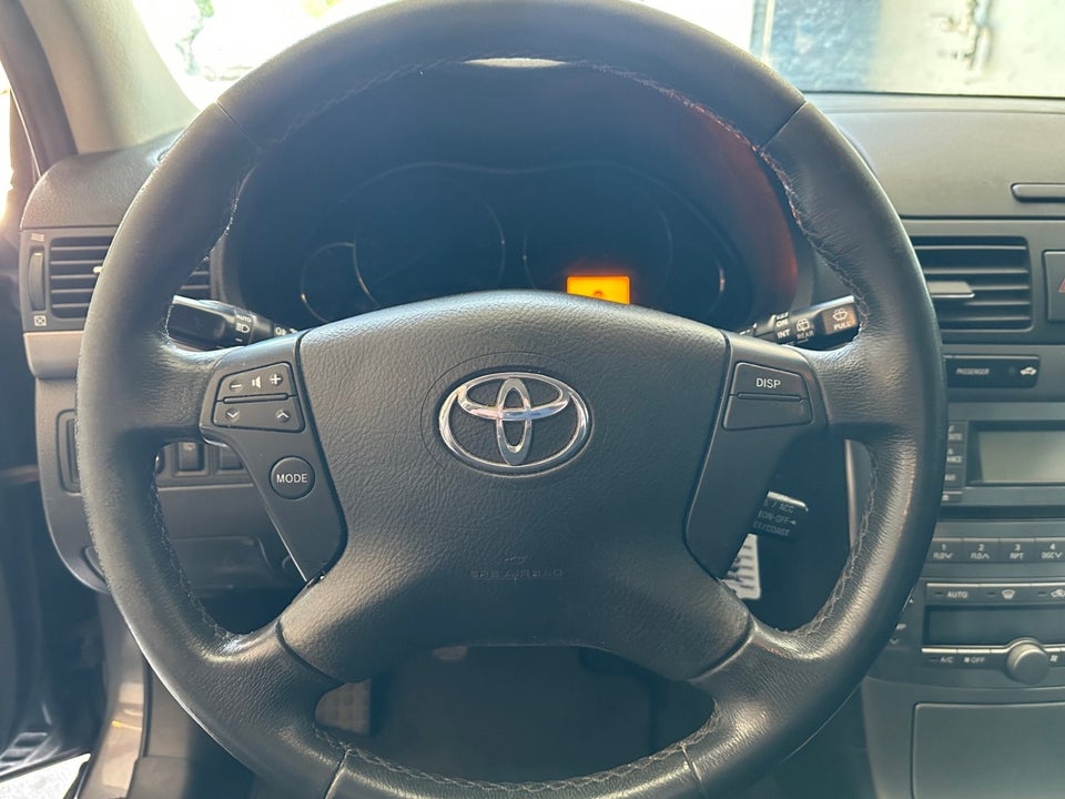 Toyota Avensis 2,2 D-4D 150 Executive stc. 5d