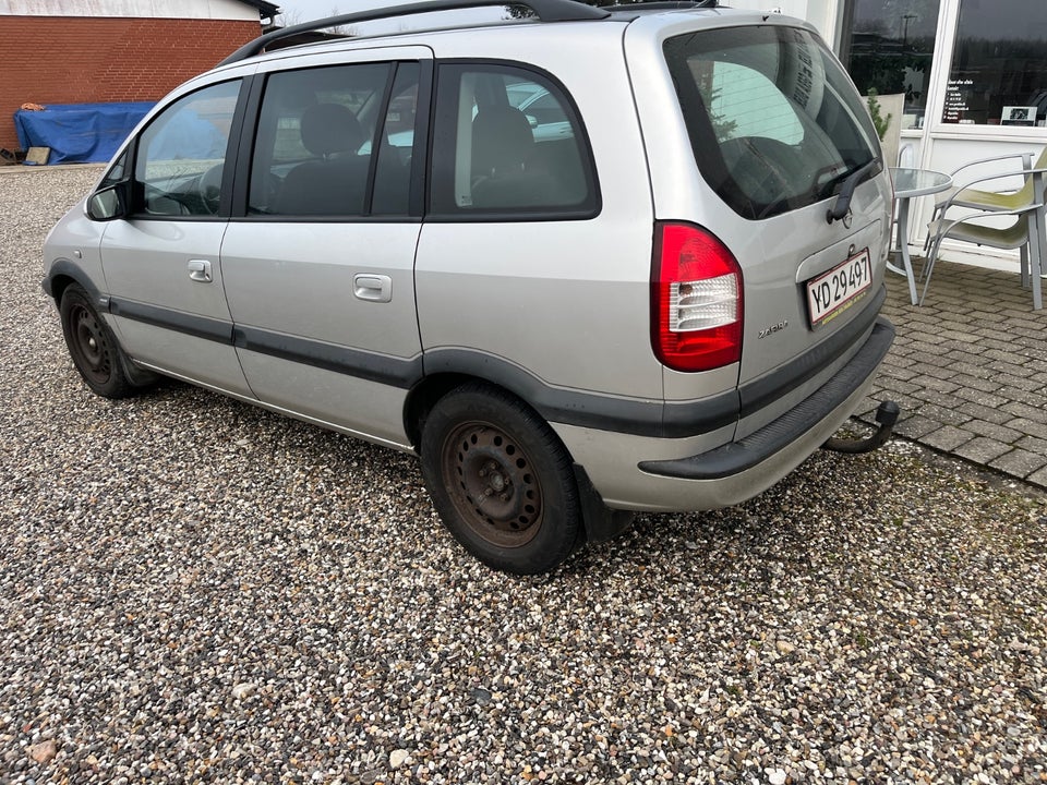 Opel Zafira 1,8 16V Comfort 7prs 5d