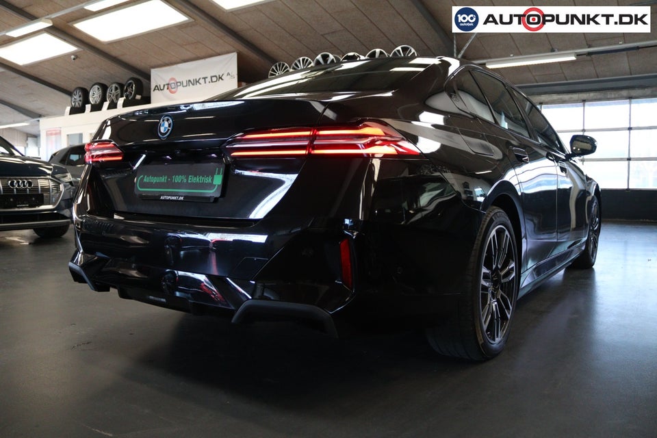 BMW i5 eDrive40 M-Sport 4d
