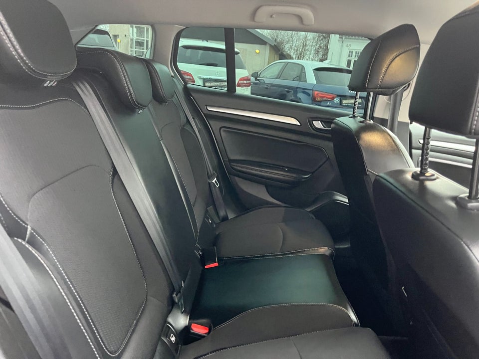 Renault Megane IV 1,3 TCe 160 Intens Sport Tourer EDC 5d