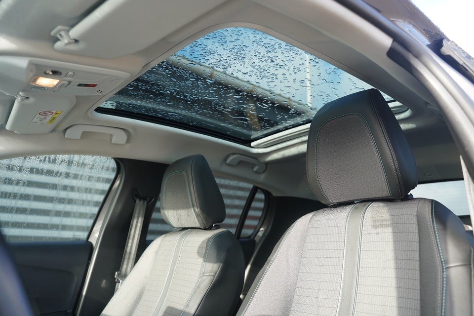 Peugeot 208 1,5 BlueHDi 100 Allure Sky 5d