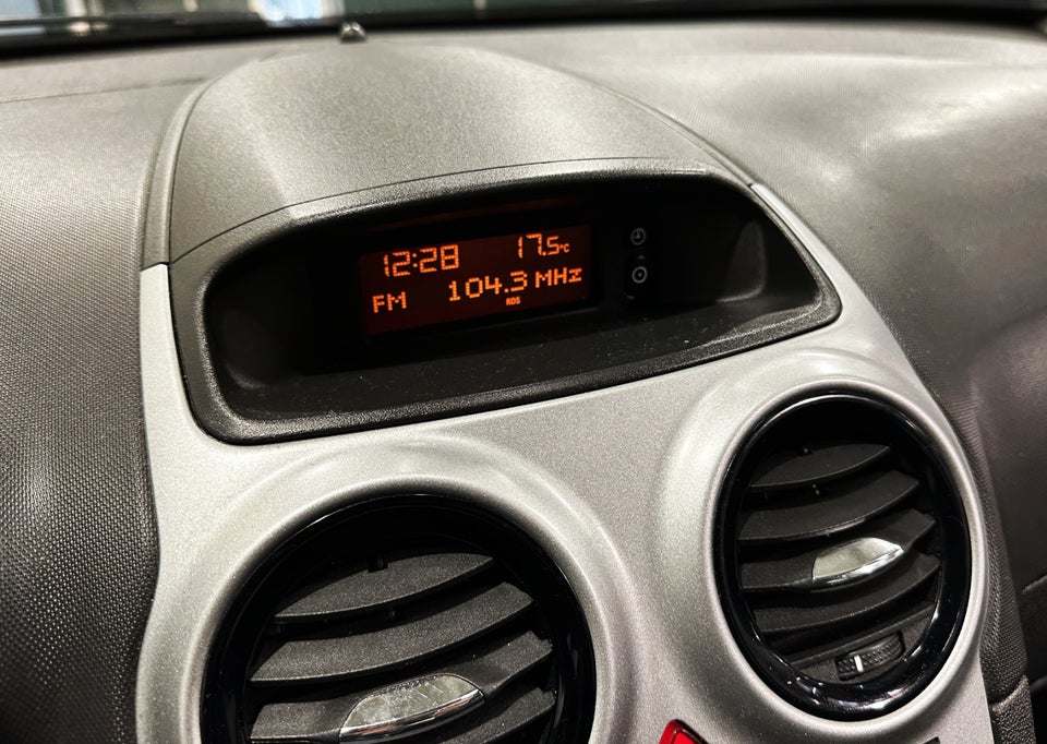 Opel Corsa 1,0 12V Enjoy 5d