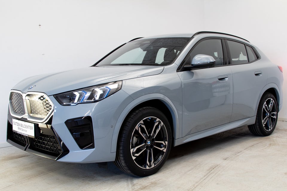 BMW iX2 eDrive20 Fully Charged 5d