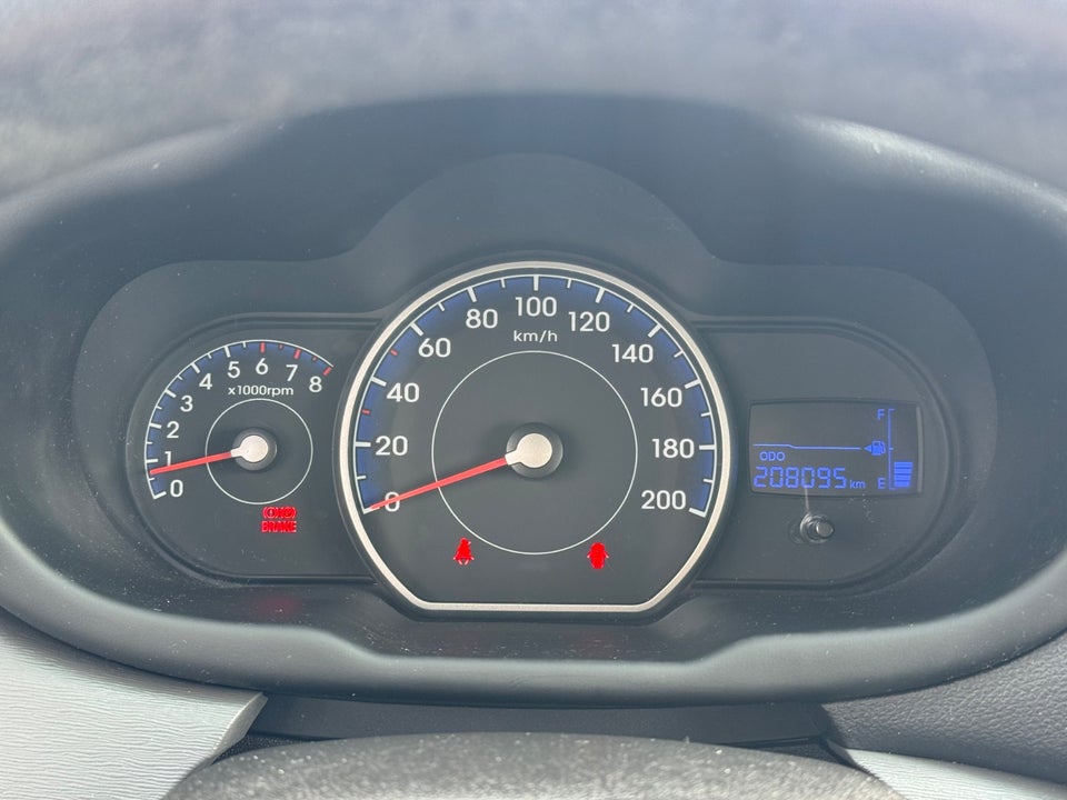 Hyundai i10 1,1 Base 5d