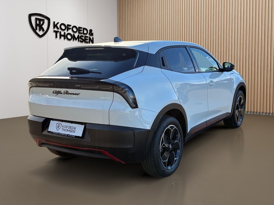 Alfa Romeo Junior Elettrica Speciale 5d