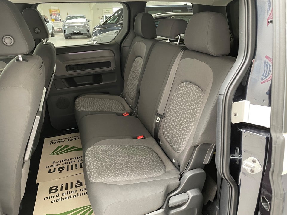 VW ID.Buzz 77 Pro SWB 5d