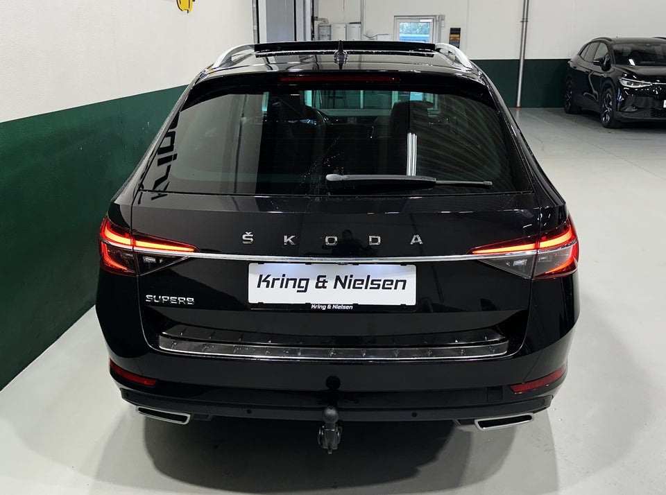 Skoda Superb 2,0 TSi 190 Business Executive Combi DSG 5d