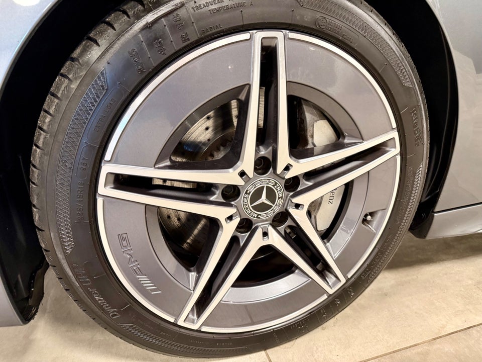 Mercedes C220 d 2,0 AMG Line stc. aut. 5d