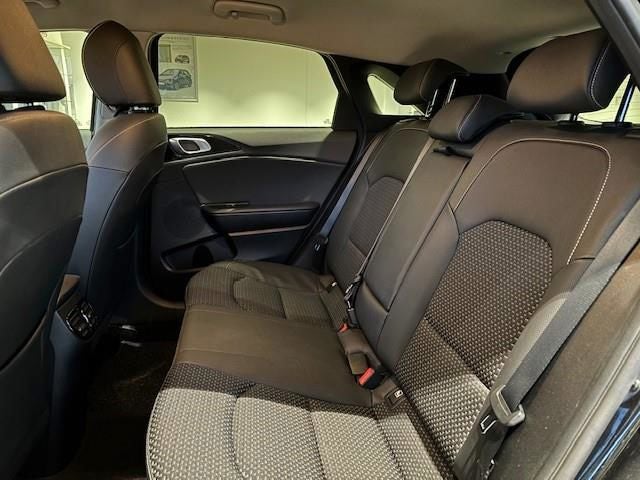 Kia Ceed 1,4 T-GDi Collection DCT 5d