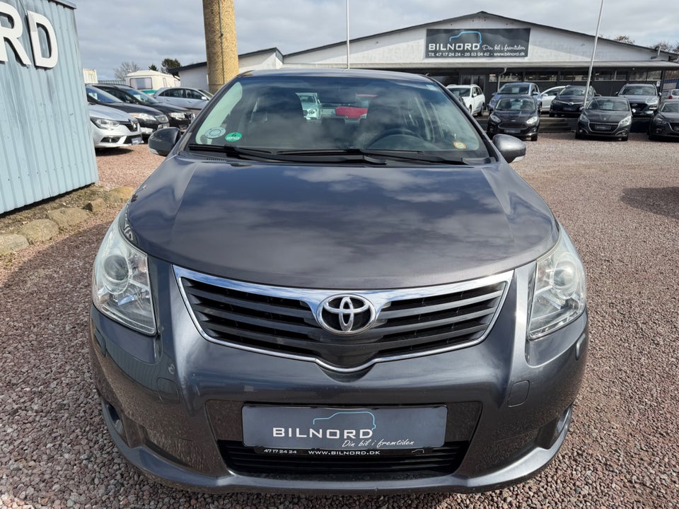 Toyota Avensis 1,8 VVT-i TX 4d