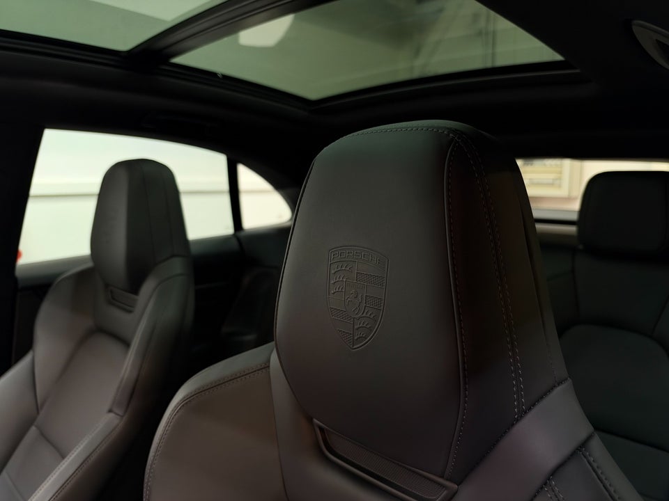 Porsche Macan 5d