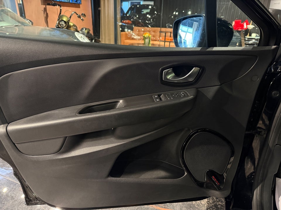 Renault Clio IV 1,5 dCi 90 Zen 5d