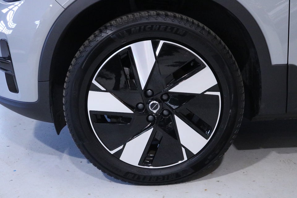 Volvo XC40 ReCharge Extended Range Plus 5d