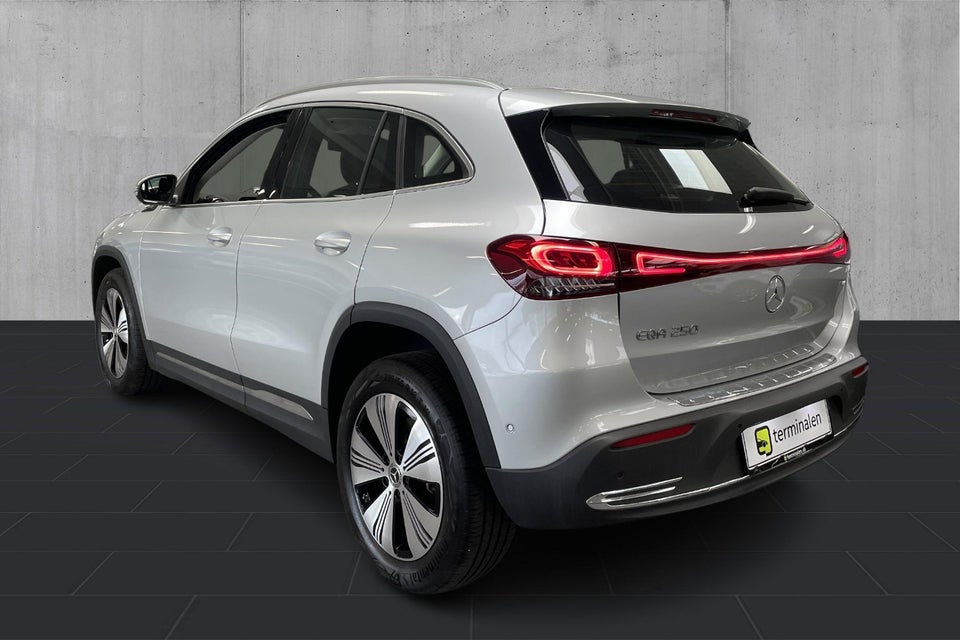 Mercedes EQA250 Progressive 5d