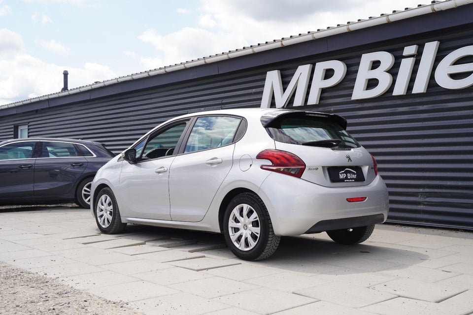 Peugeot 208 1,6 BlueHDi 100 Active 5d