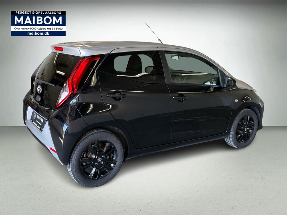 Toyota Aygo 1,0 VVT-i x-clusiv 5d