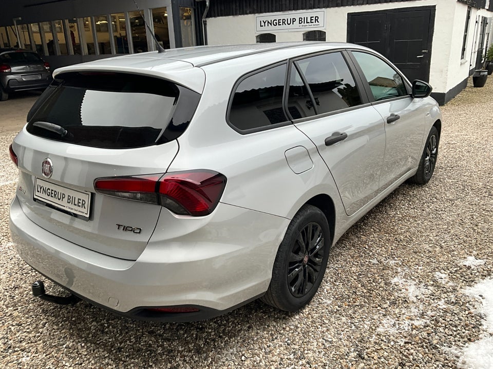 Fiat Tipo 1,4 16V Street SW 5d