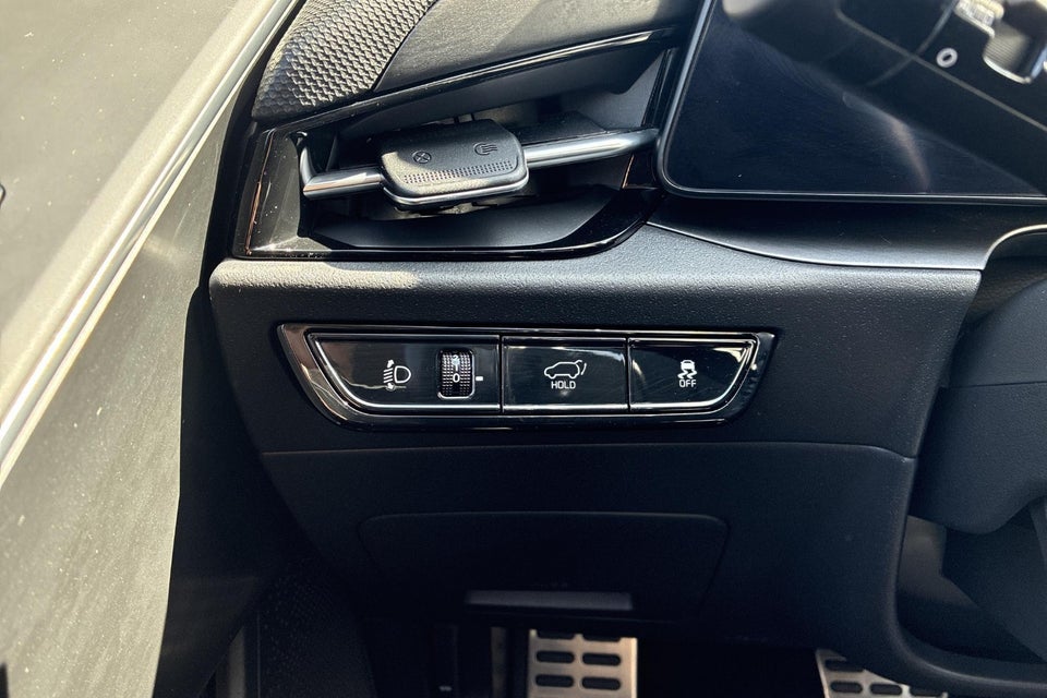 Kia Niro 64 EV Premium 5d
