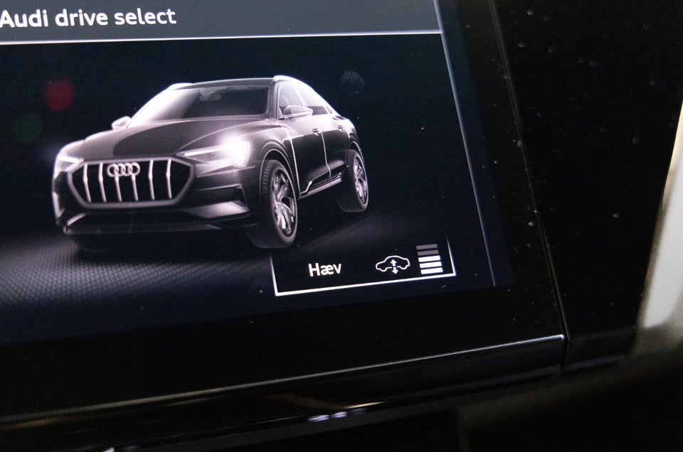 Audi e-tron 55 Black Edition Sportback quattro 5d