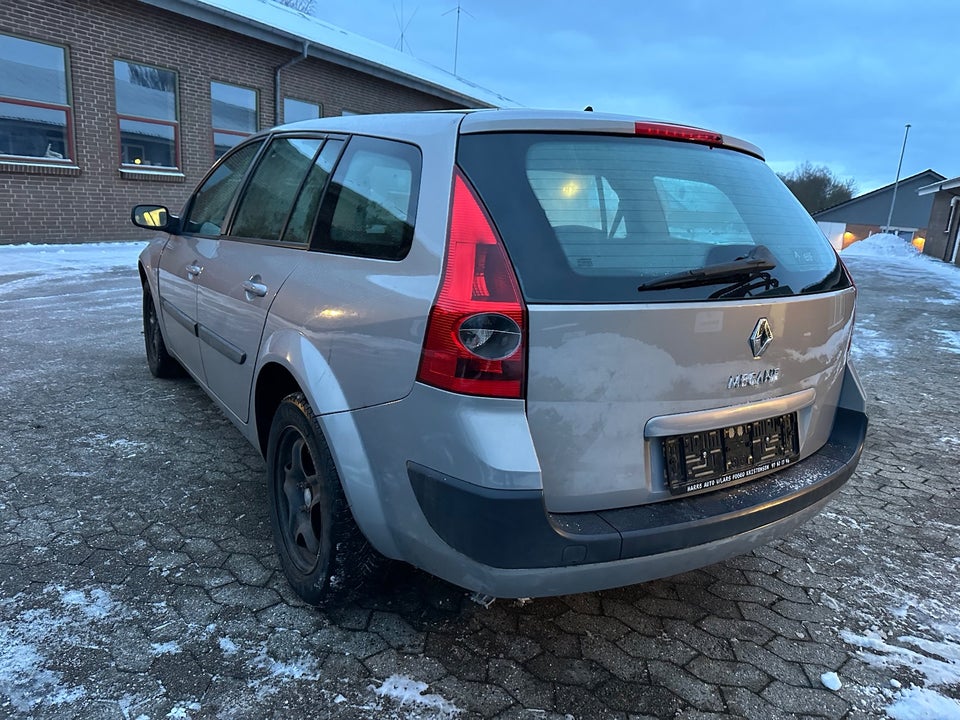 Renault Megane II 1,6 16V Expression 4d