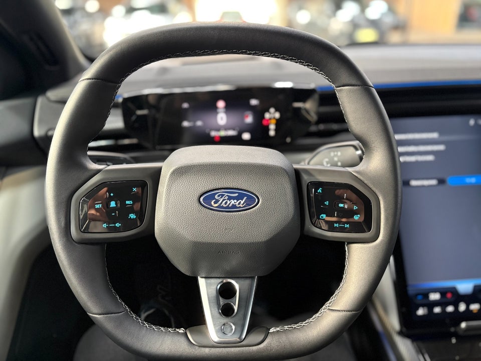 Ford Capri 77 Premium Extended Range 5d