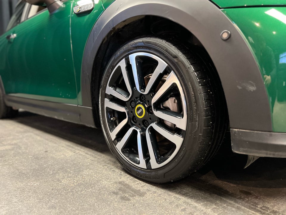 MINI Cooper SE Yours Trim 3d