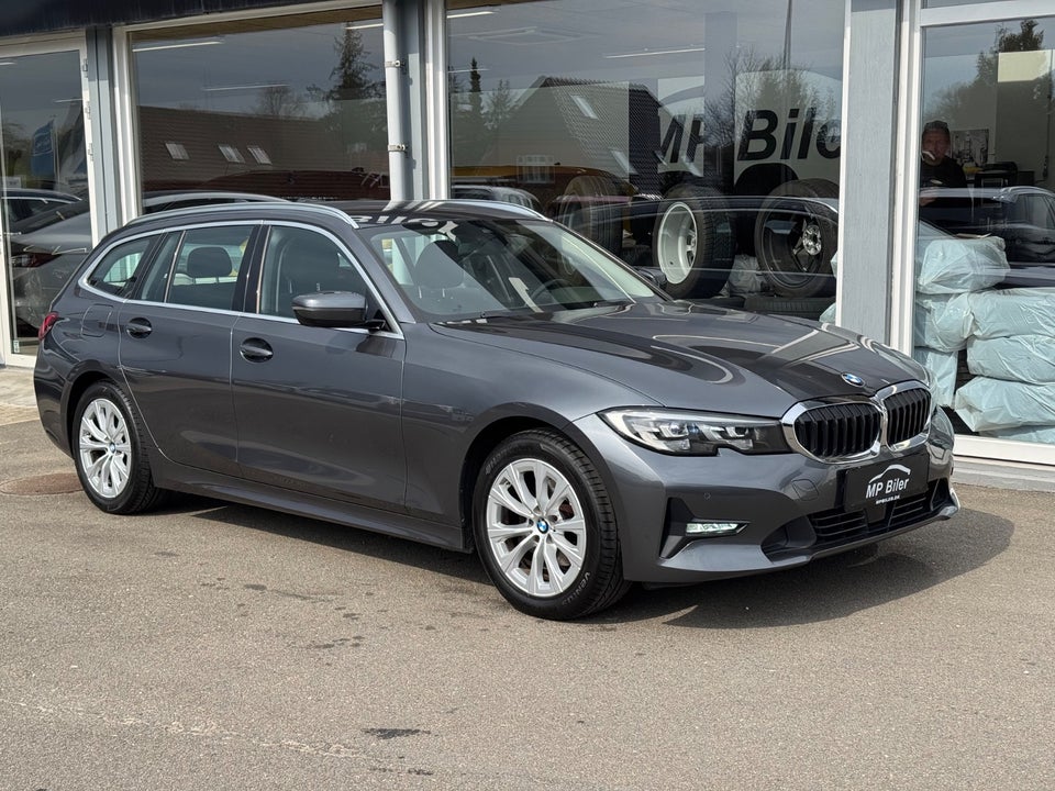 BMW 320d 2,0 Touring Connected aut. 5d