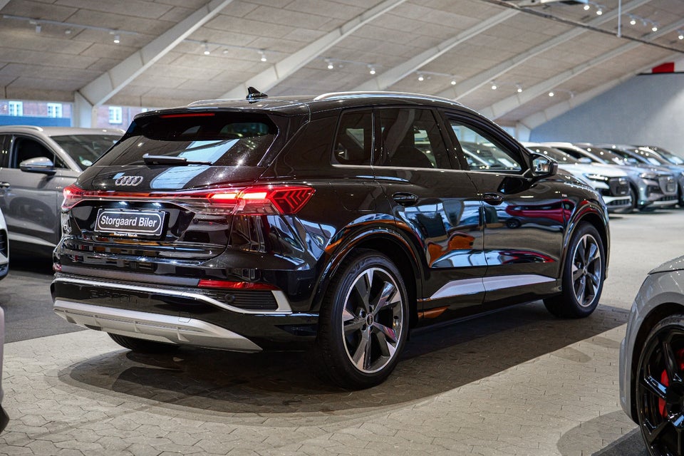 Audi Q4 e-tron 40 S-line 5d