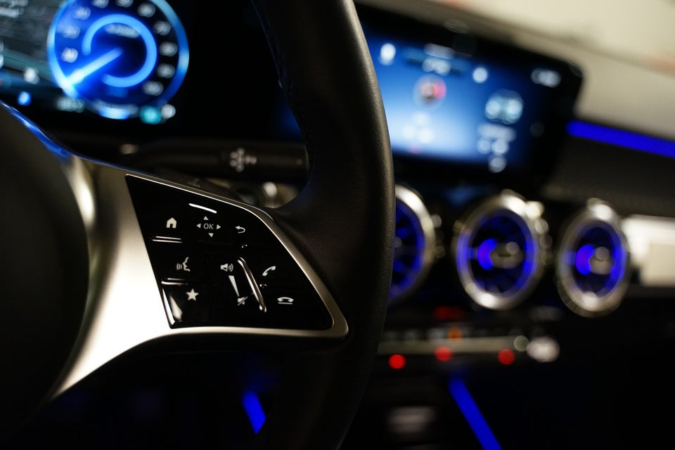 Mercedes EQB250+ Progressive 5d