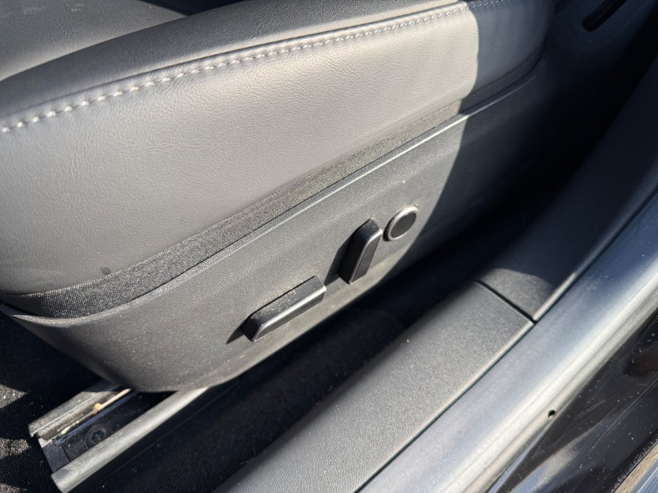 Tesla Model 3 Standard Range+ RWD 4d