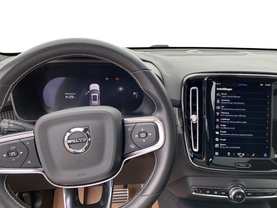 Volvo XC40 P8 ReCharge Twin Pro 5d