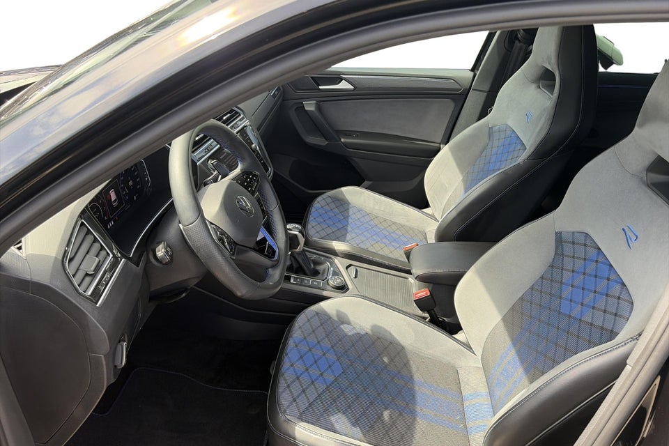 VW Tiguan 2,0 R DSG 4Motion Van 5d