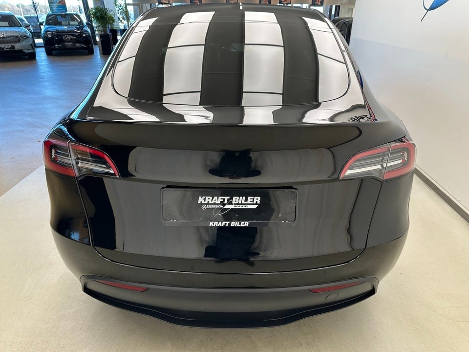 Tesla Model Y RWD 5d